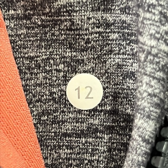 Lululemon Define Jacket 12 Full Zip Grey Logo Size Dot Pockets Fitted Athleisure - Picture 9 of 10